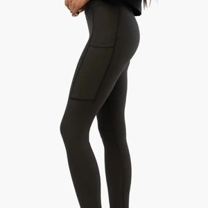 Weworewhat black leggings in XS!